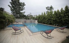 Golds Club & Resort Bayappanhalli India