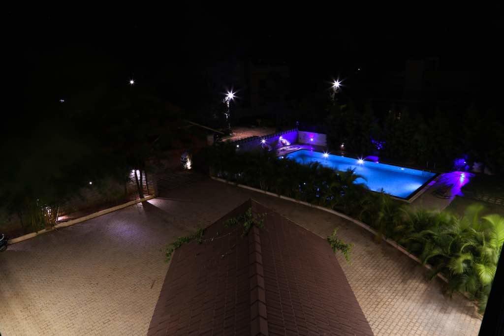 Golds Club & Resort Bayappanhalli Exterior photo